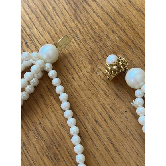 Vtg DELILLO Long Necklace Multi Strand Faux Pearl Beads String Knotted Signed - Picture 6 of 10